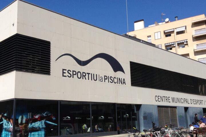 CDO Esportiu la piscina, exterior